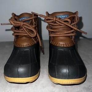 Boy’s Sperry Duck Boots - Size 8